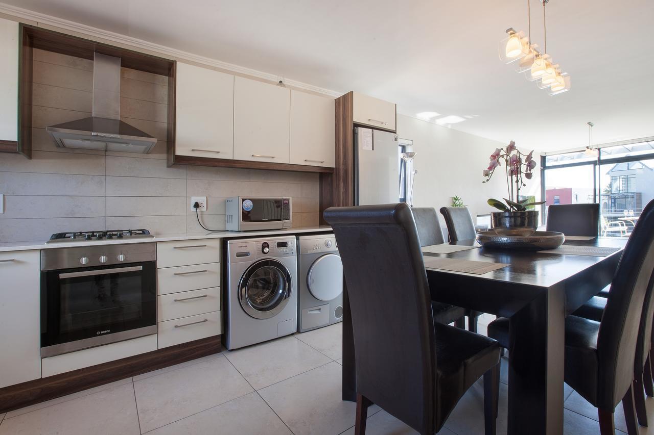 Quayside 301 By Ctha Apartment Кейптаун Екстериор снимка